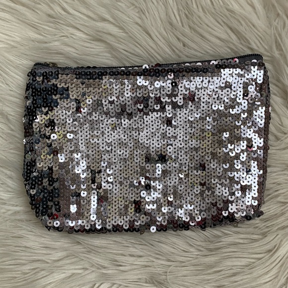 Small Clutch Bag With Sequins - Picture 3 of 8